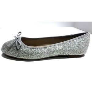 Aldo Big Kids’ Gerrallan Silver Slip-On Flats, Girls’ Size 5 M